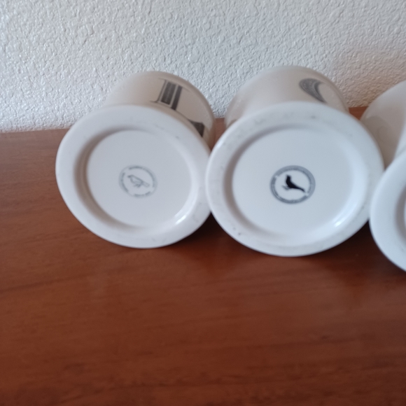 Anthropologie set of LOVE mugs - Picture 6 of 7